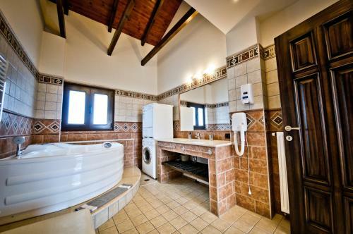 Villa St. Nicolas & Theano