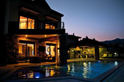 Villa St. Nicolas & Theano