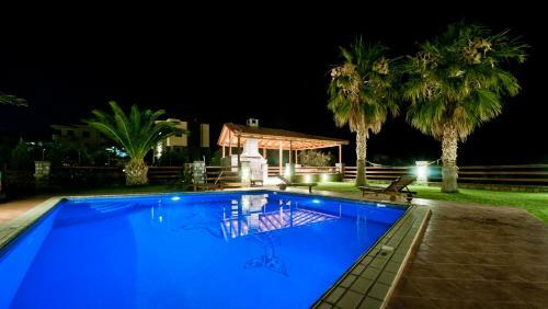 Villa St. Nicolas & Theano