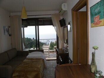 Aparthotel Palamidi