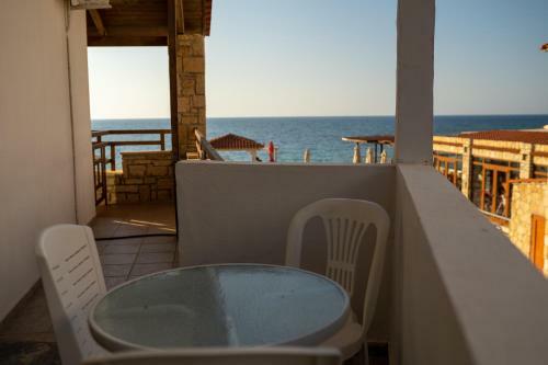 Ekavi Hotel