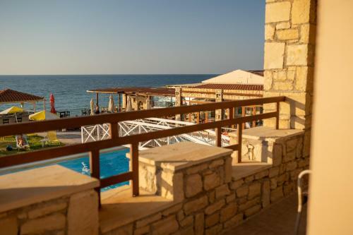 Ekavi Hotel