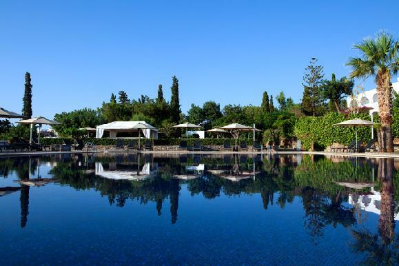 Minos Beach Art Hotel