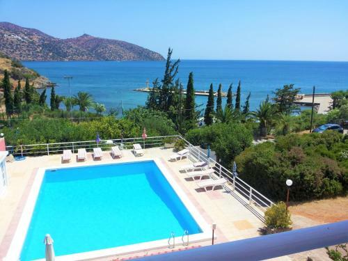 Dimitra Apartments