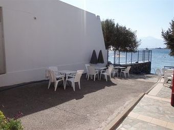 Aparthotel Polydoros