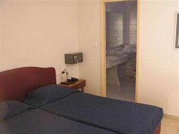 Aparthotel Polydoros
