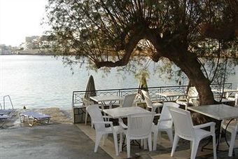 Aparthotel Polydoros