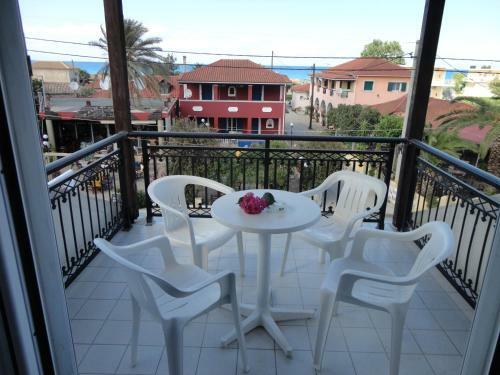 Hotel Montes Apartments & Studios