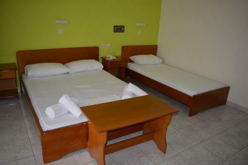 Hotel Montes Apartments & Studios