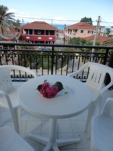 Hotel Montes Apartments & Studios