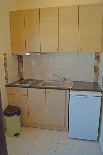 Pouliezos Koklanis Zante Apartments