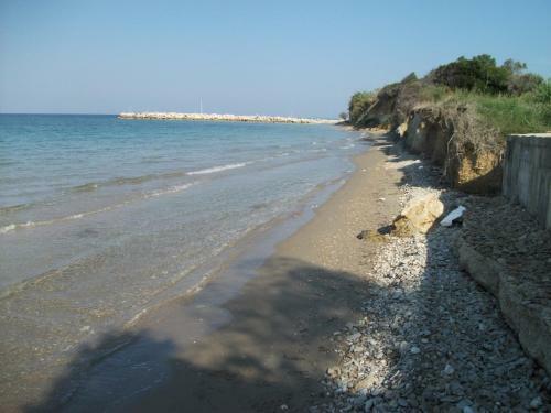 Kavos Psarou Studios & Apartments