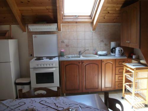 Kavos Psarou Studios & Apartments