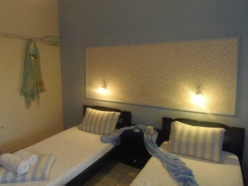 Kavos Psarou Studios & Apartments