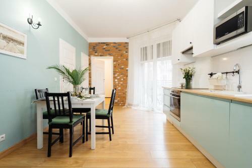 Avenue Apartment By Loft Affair