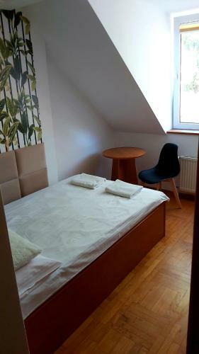 Hotel Pierwsze Pi?tro Restauracja&noclegi