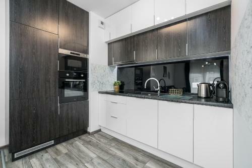 Sleepway Apartments- Garbary 100-46 Z Parkingiem