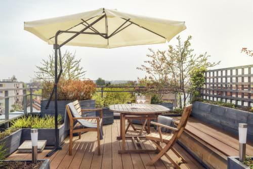 Empire Apartment By Renters Prestige