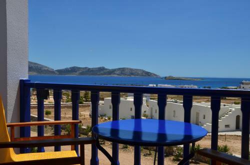 Hostal Petros Rooms