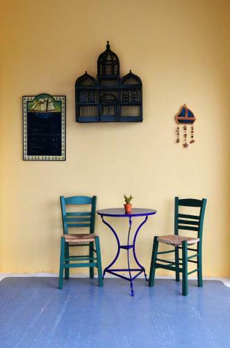 Hostal Petros Rooms