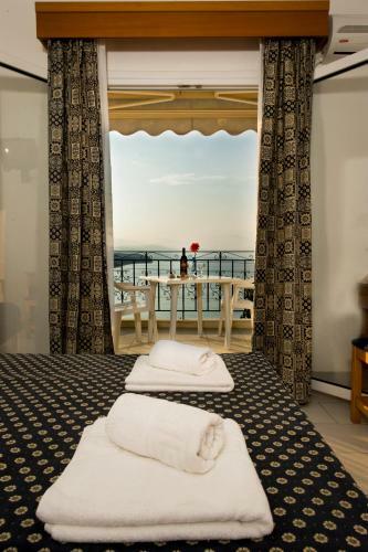Lazaridis Luxury Studios & Apartments