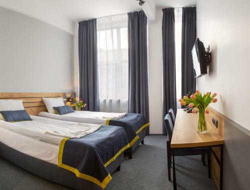 Hotel Mokot�w