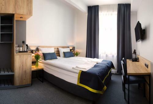Hotel Mokot�w