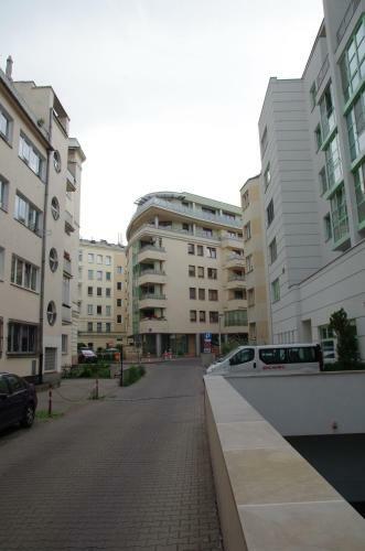 Szucha Apartments