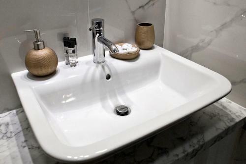 Prymasa Tysiaclecia - P&o Serviced Apartments