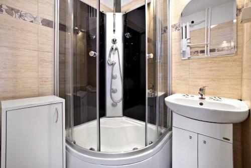 Warsaw Financial Center Serviced Apartments P&o