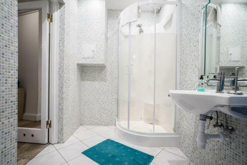 Elegant Apartment Royal Route II