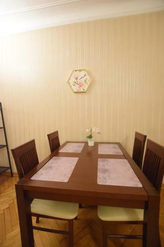 Elegant Apartment Royal Route II