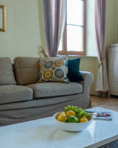 Two Bedroom Apartment For 6 People