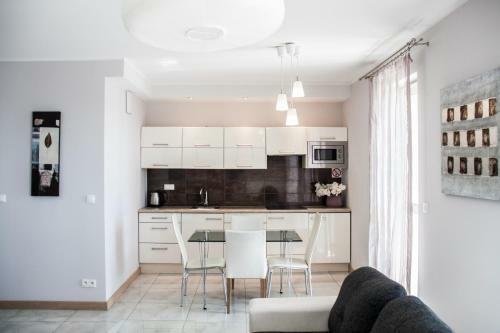Notabene Wola Apartment