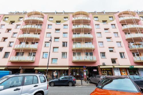 Apartments Warsaw Ho?a By Renters