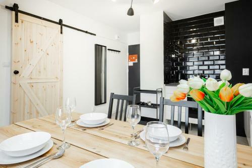 First Central Apartments By Renters