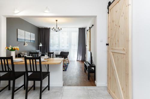 First Central Apartments By Renters
