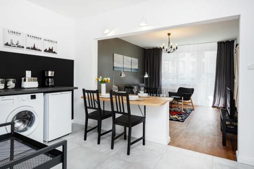 First Central Apartments By Renters