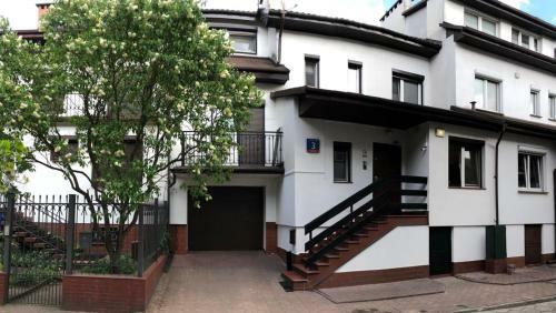 Albergue Nyva House