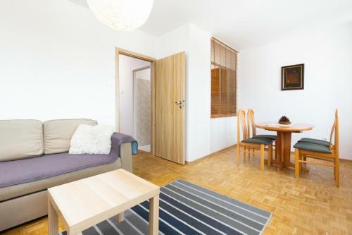 Apartment Cha?ubi?skiego By Renters