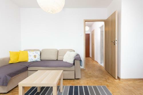 Apartment Cha?ubi?skiego By Renters