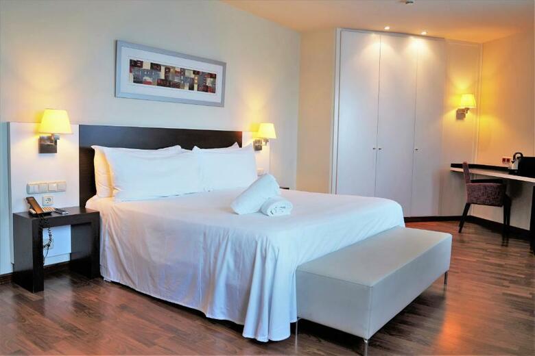 Hotel Port Feria Valencia