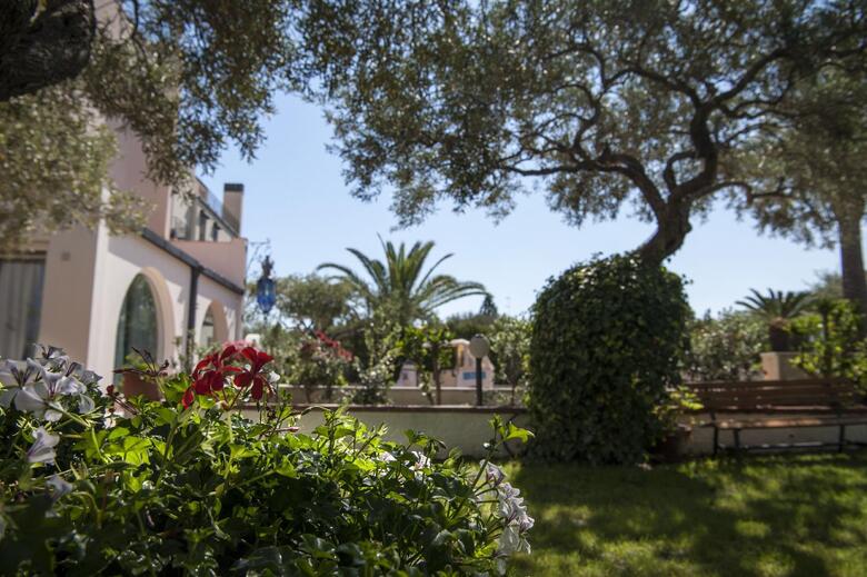 Hotel Baia Del Capitano