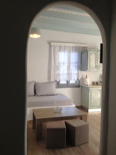 Hostal Maistrali Studios & Apartments