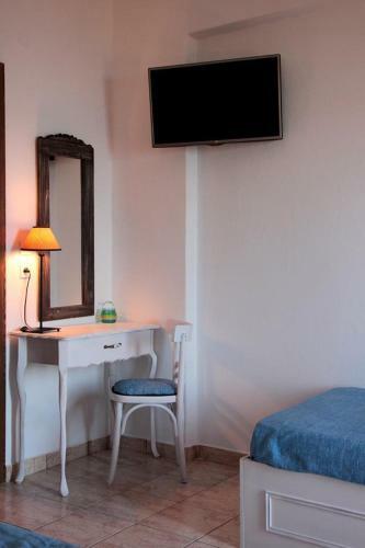 Christaras Apartments