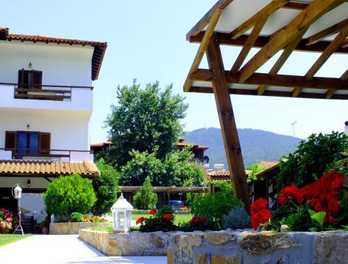 Christaras Apartments