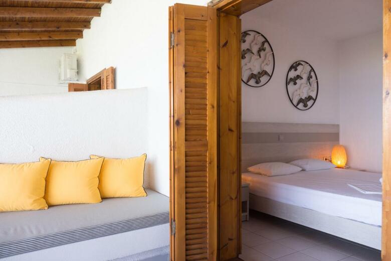 Aparthotel Alkinoos Beach Hotel