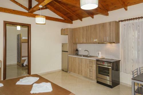 Maria - Pavlos Studios And Apartments