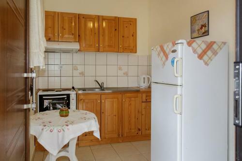 Maria - Pavlos Studios And Apartments