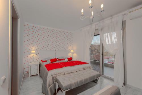 Toroni Blue Sea Hotel